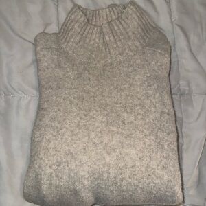 Women’s NWOT sweater